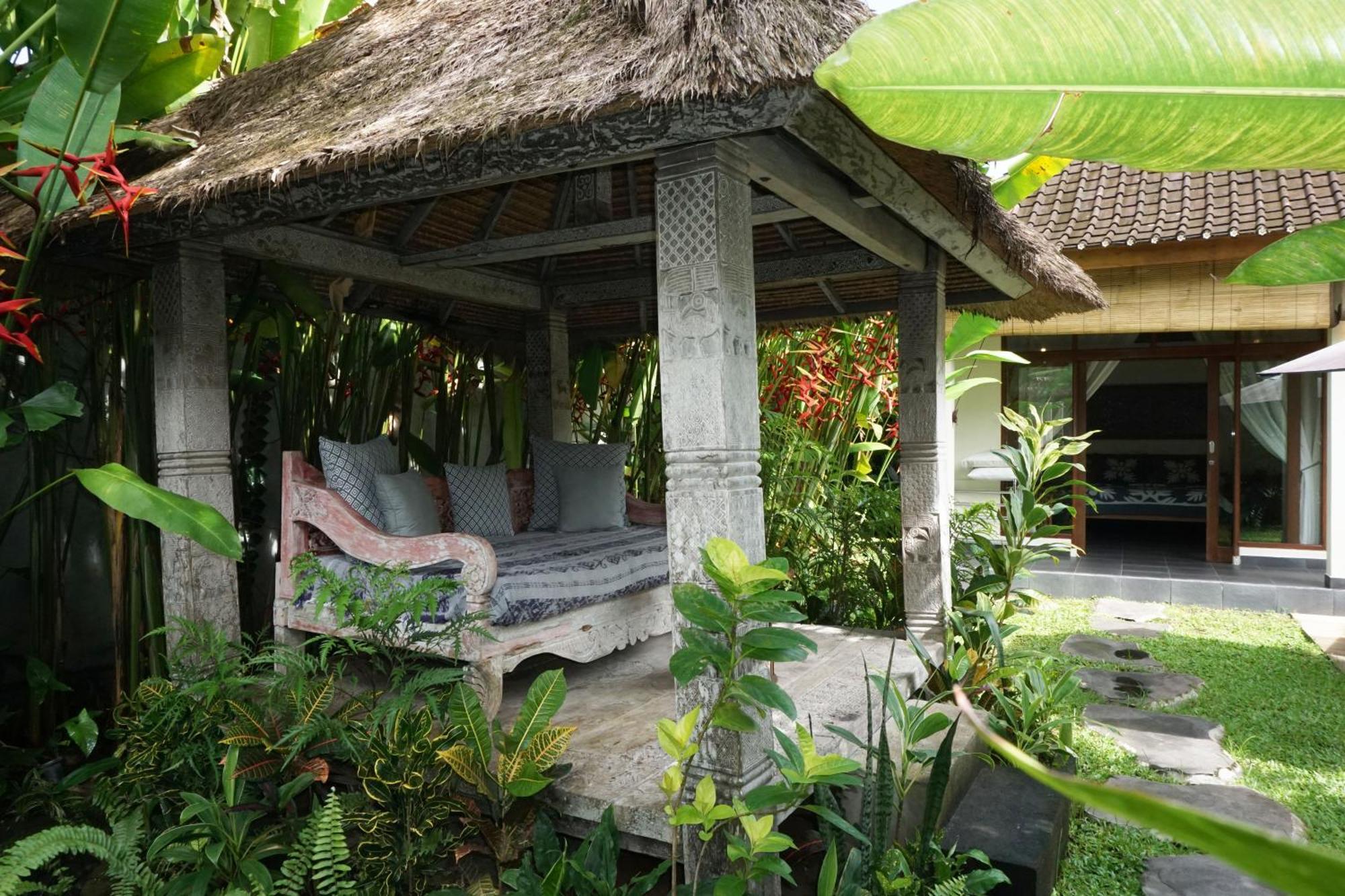 Villa Heliconia Убуд Екстериор снимка
